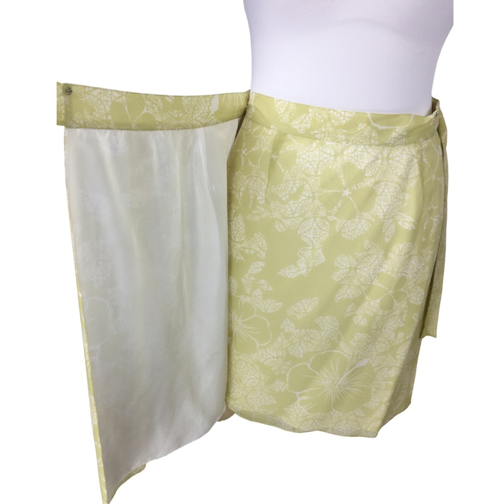 TOMMY BAHAMA Vintage Silk Pleated Floral Tropical Hawaiian Wrap Mini Skirt 4 - Picture 10 of 15